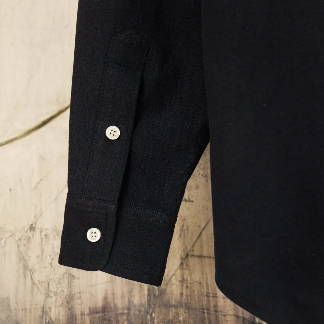P270 zp version [Exclusive supply] Ralph Lauren/Ralph Lauren's classic evergreen single product 100 cotton Oxford spun old money style casual long-sleeved shirt. 100% restored workmanship. The entire garment is embedded with seams and clean edges. The upper back seams are reorganized for a better fit. ✅ 100 cotton Oxford spun on the face. Pre-wash treatment. The texture is tight and soft. ✅ Custom dyed original pearlescent white bottom buttons. Size partitions. ✅ Special shaped chiffon foil is included in the collar door tube. It is not easy to deform and pull. ✅ RL classic version of the Oxford shirt. The thick and crisp feeling brought by the Oxford cloth. It can be worn alone or as an outer layer. It can be worn in all seasons. It is a must-have item for the wardrobe. Get it with your eyes closed. Color: black, white, pink, blue, carbon gray, khaki, navy blue and red label, dark blue and white label (8 colors) Size: S M L XL Number: WW10968